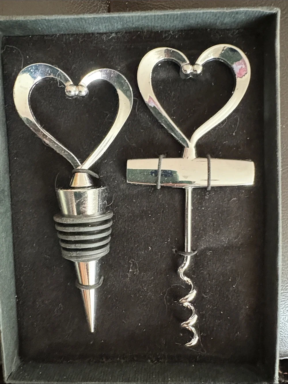 Heart-Top Wine Stopper and Corkscrew Set - Silver
